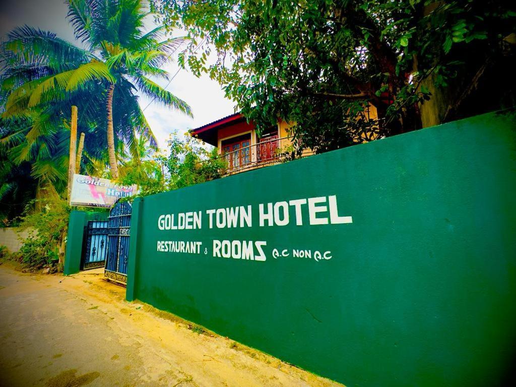 Golden Town Hotel 坦加拉 外观 照片